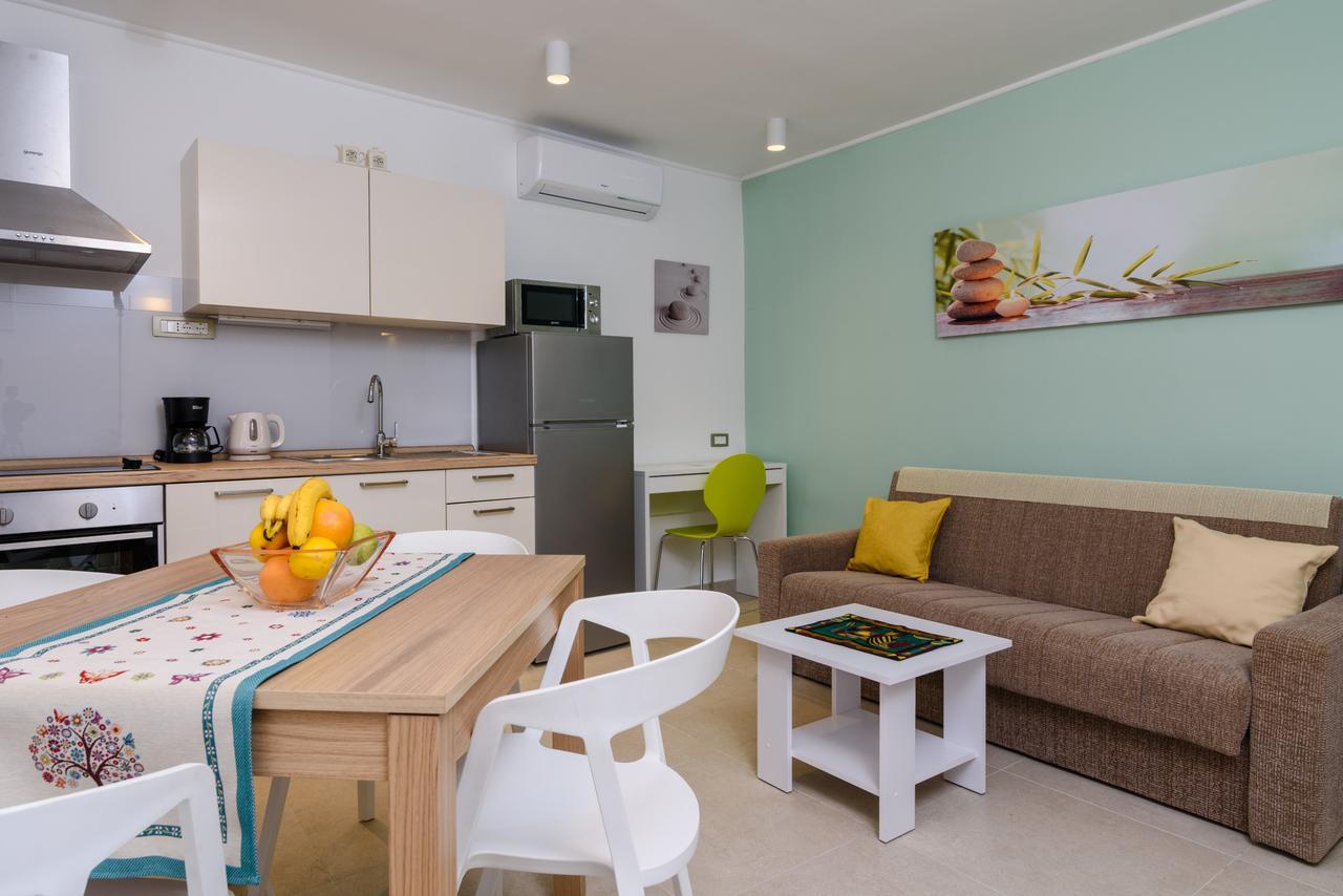 Apartmani Marko I Ana Marina Exteriér fotografie