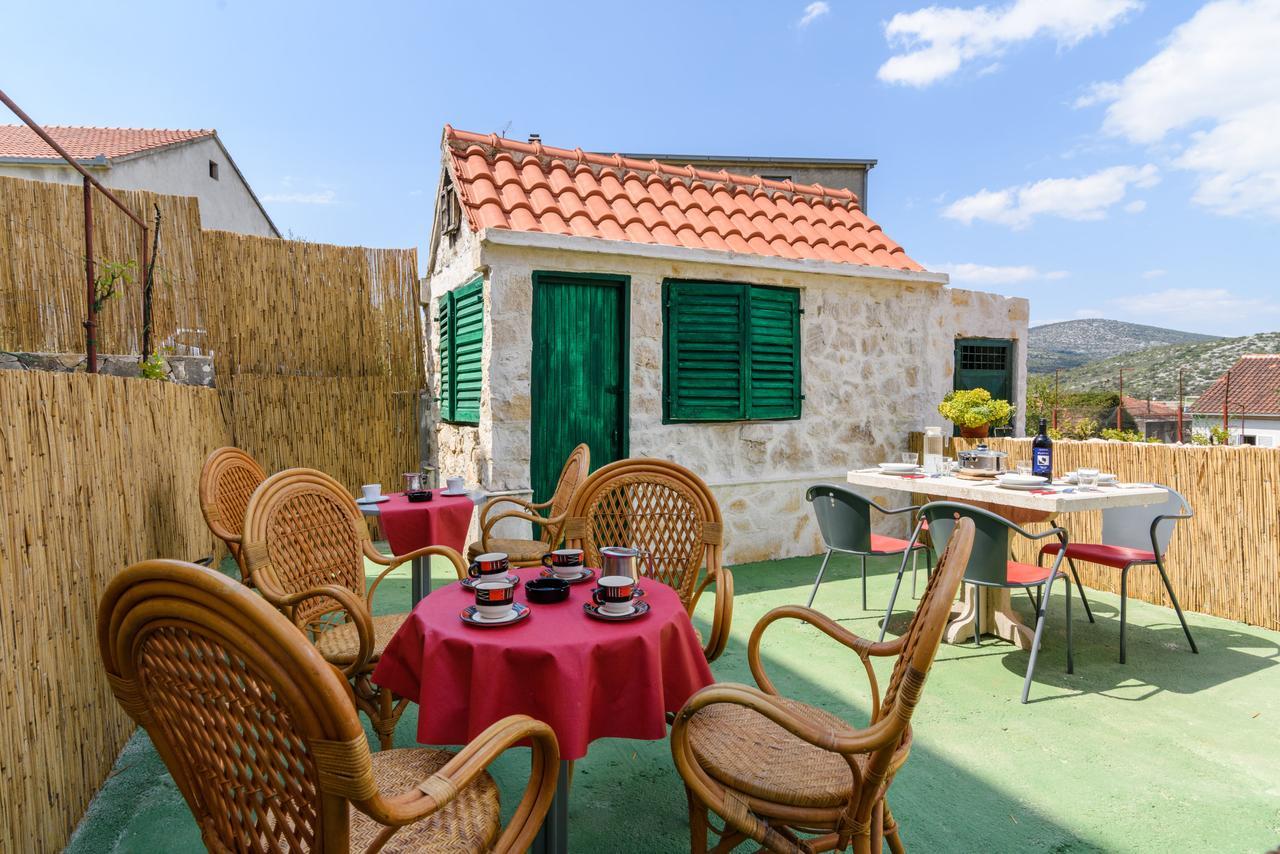 Apartmani Marko I Ana Marina Exteriér fotografie