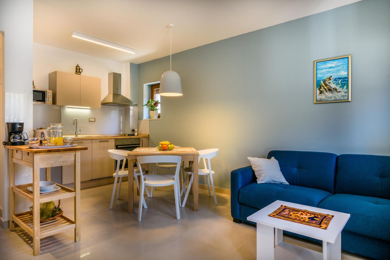 Apartmani Marko I Ana Marina Exteriér fotografie