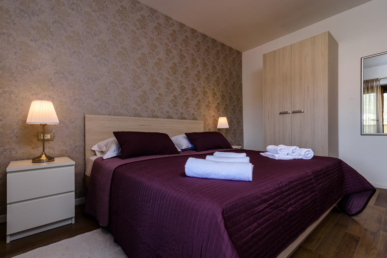 Apartmani Marko I Ana Marina Exteriér fotografie