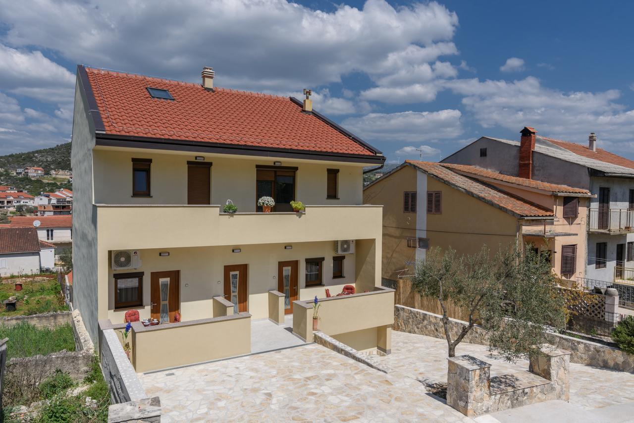 Apartmani Marko I Ana Marina Exteriér fotografie