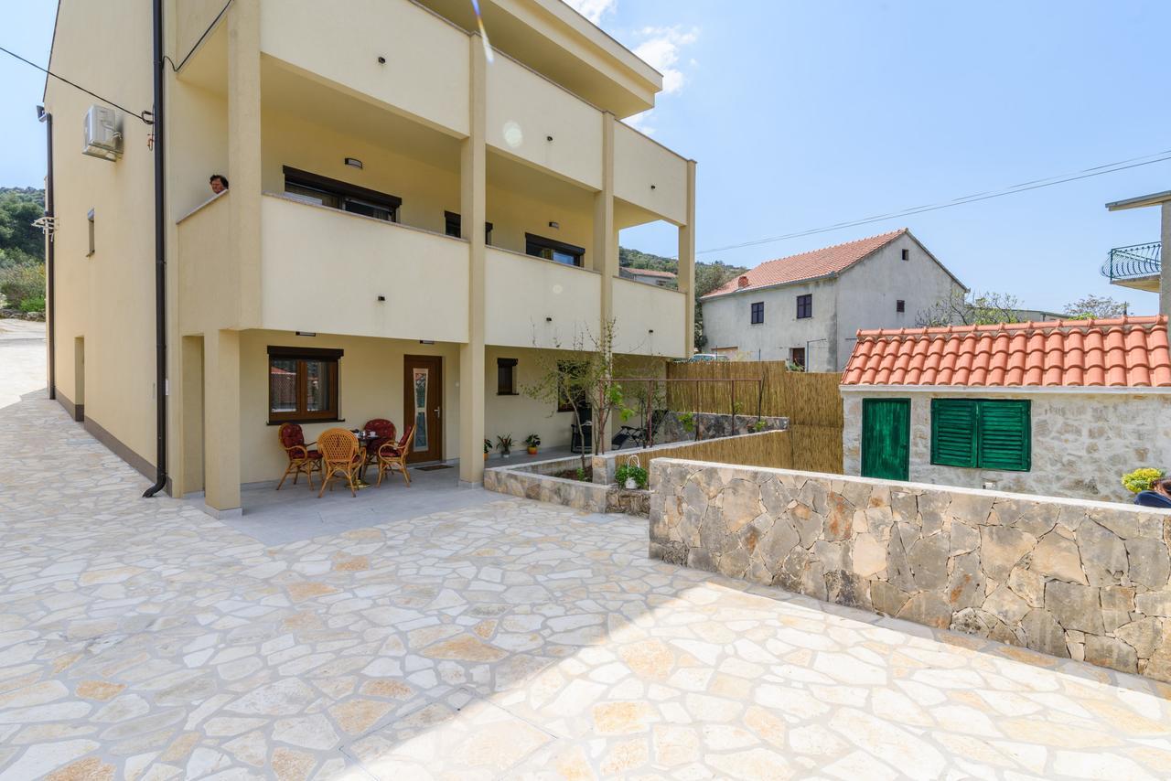 Apartmani Marko I Ana Marina Exteriér fotografie